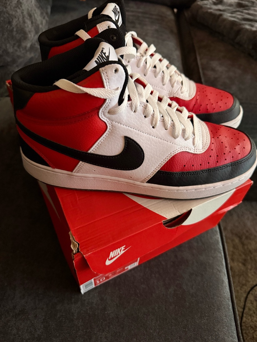 NIKE COURT VISION MID NBA ATHLETIC SHOE SIZE 10